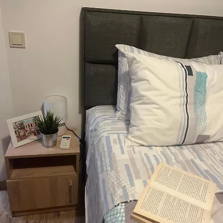 Azzurro Premium On Bulevard Bogoridi Appartamento Burgas