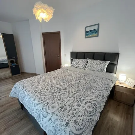Azzurro Premium On Bulevard Bogoridi * Burgaz